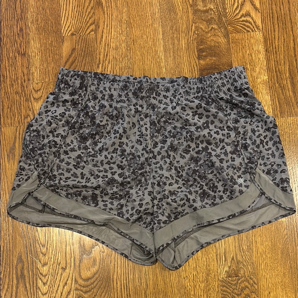 Athleta Printed Mesh Racer Run  Short 4”